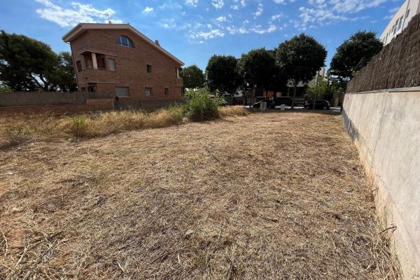 Solar en venda | Montserrat Roig | Llars.net | Vilanova i la Geltrú