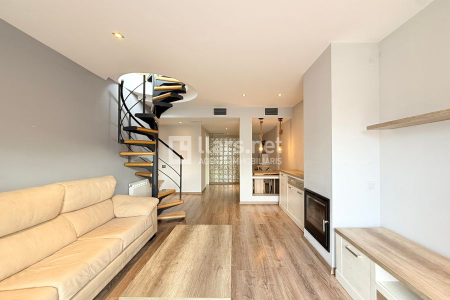 Duplex en venda | Carrer Ramon Berenguer IV | Llars.net | Les Roquetes | Sant Pere de Ribes