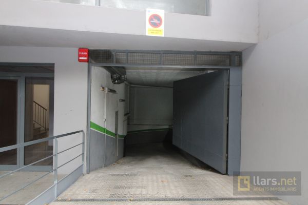 Pàrquing en venda | Carrer Torre d'Enveja | Llars.net | Vilanova i la Geltrú
