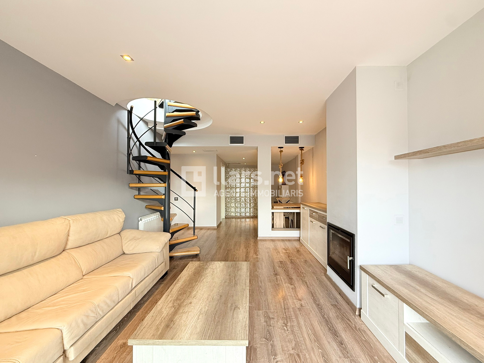 Duplex en venda | Carrer Ramon Berenguer IV | Llars.net | Les Roquetes | Sant Pere de Ribes