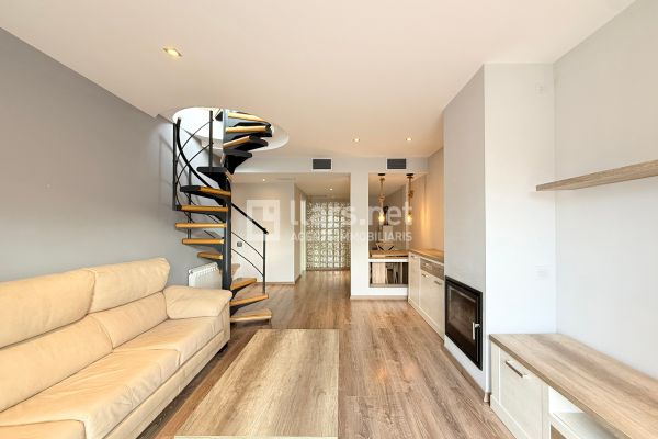 Duplex en venda | Carrer Ramon Berenguer IV | Llars.net | Les Roquetes | Sant Pere de Ribes